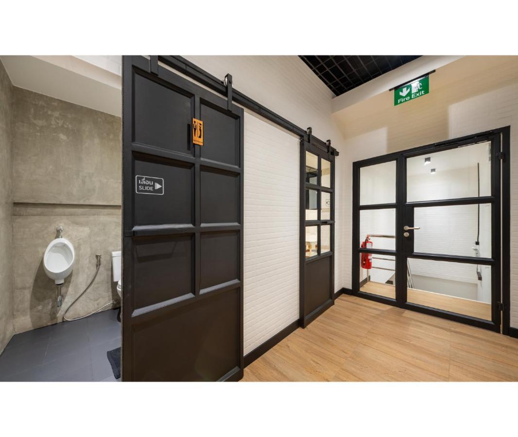 Siam Subway Hostel And Cafe กรุงเทพมหานคร ภายนอก รูปภาพ