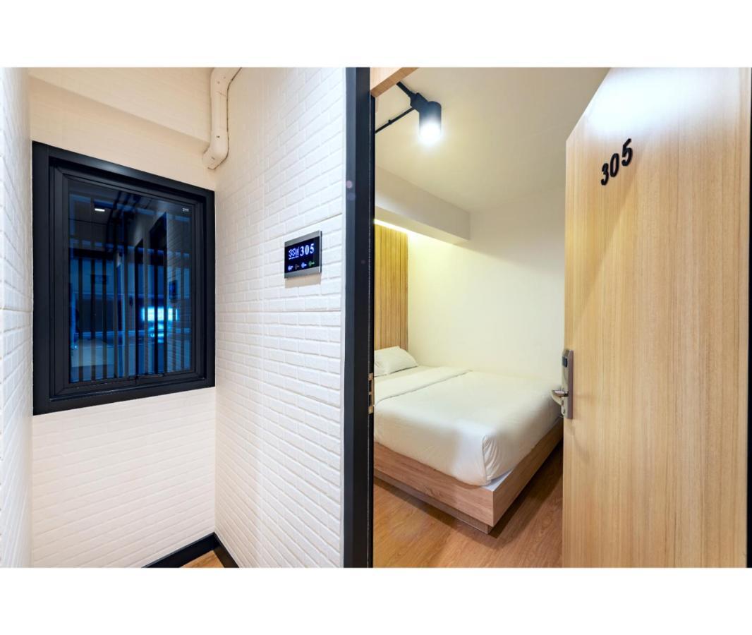 Siam Subway Hostel And Cafe กรุงเทพมหานคร ภายนอก รูปภาพ