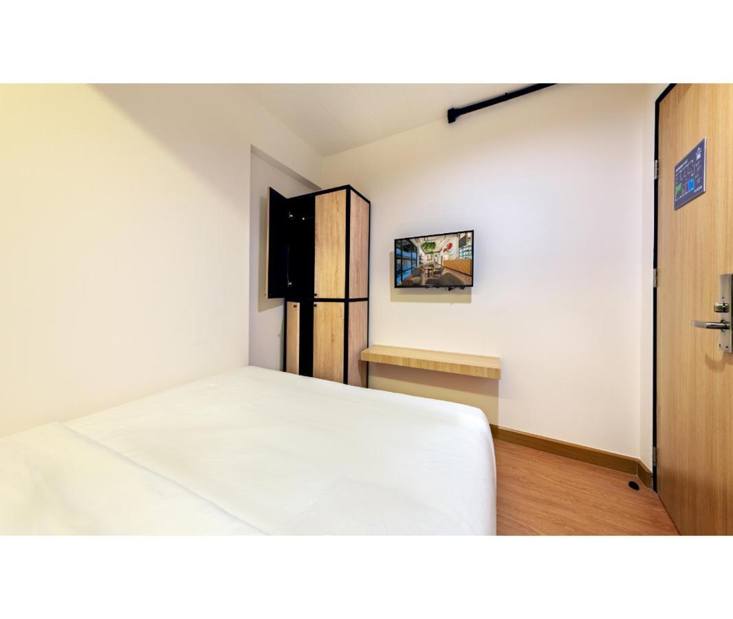 Siam Subway Hostel And Cafe กรุงเทพมหานคร ภายนอก รูปภาพ
